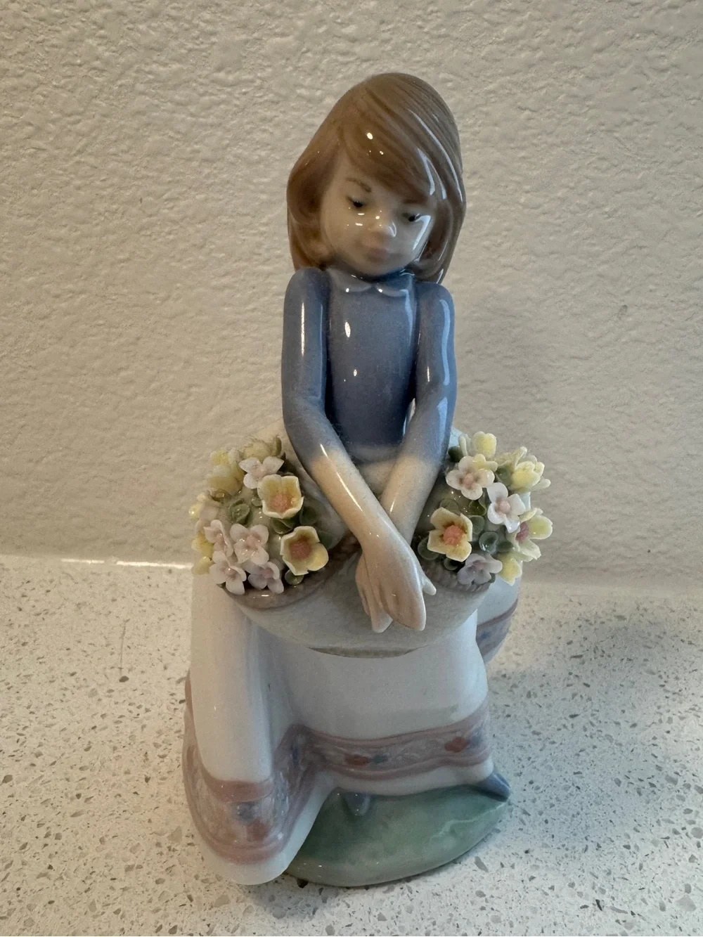 LLADRO “May Flower Girl” Girl with Flower Basket Figurine Made in Spain